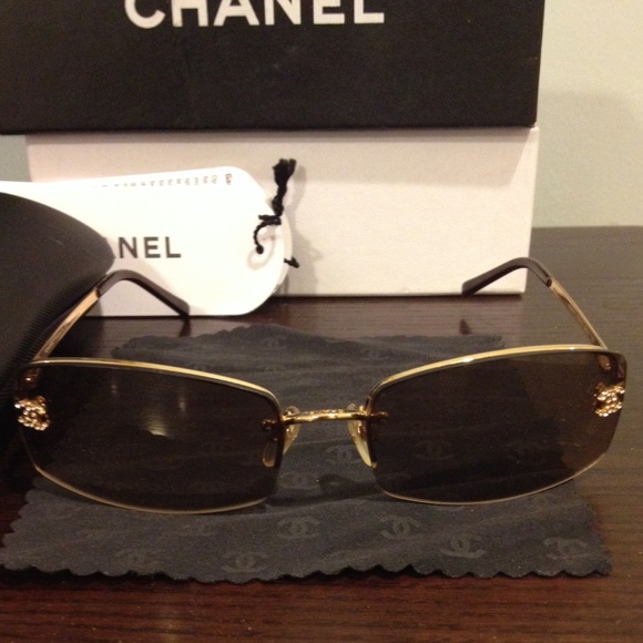 Chanel Chrystal sunglasses - Picture 1 of 4